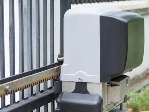 What is automatic gate motors' life expectancy?